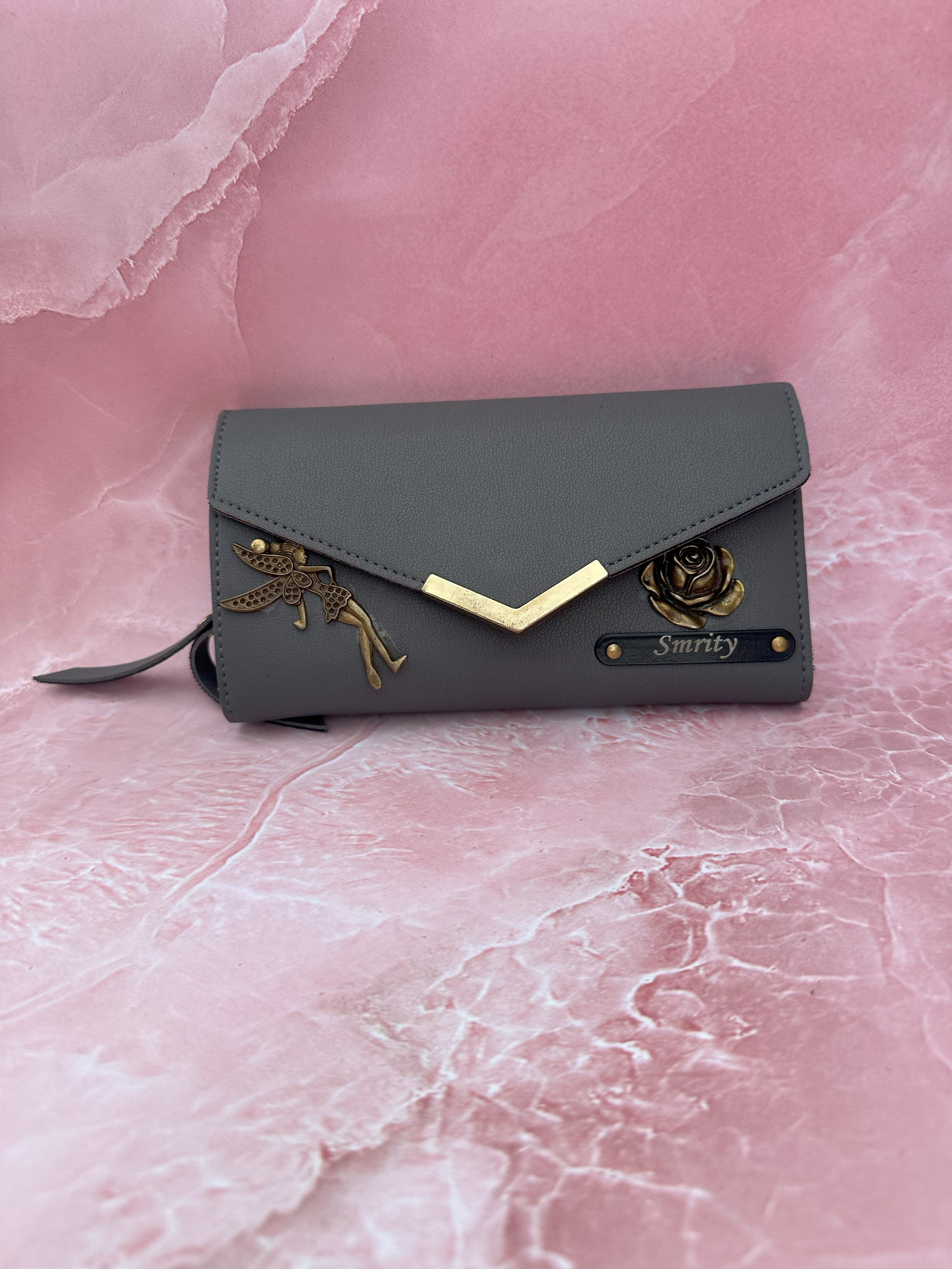 Wallet Adda Customized Gift Hampers for Her