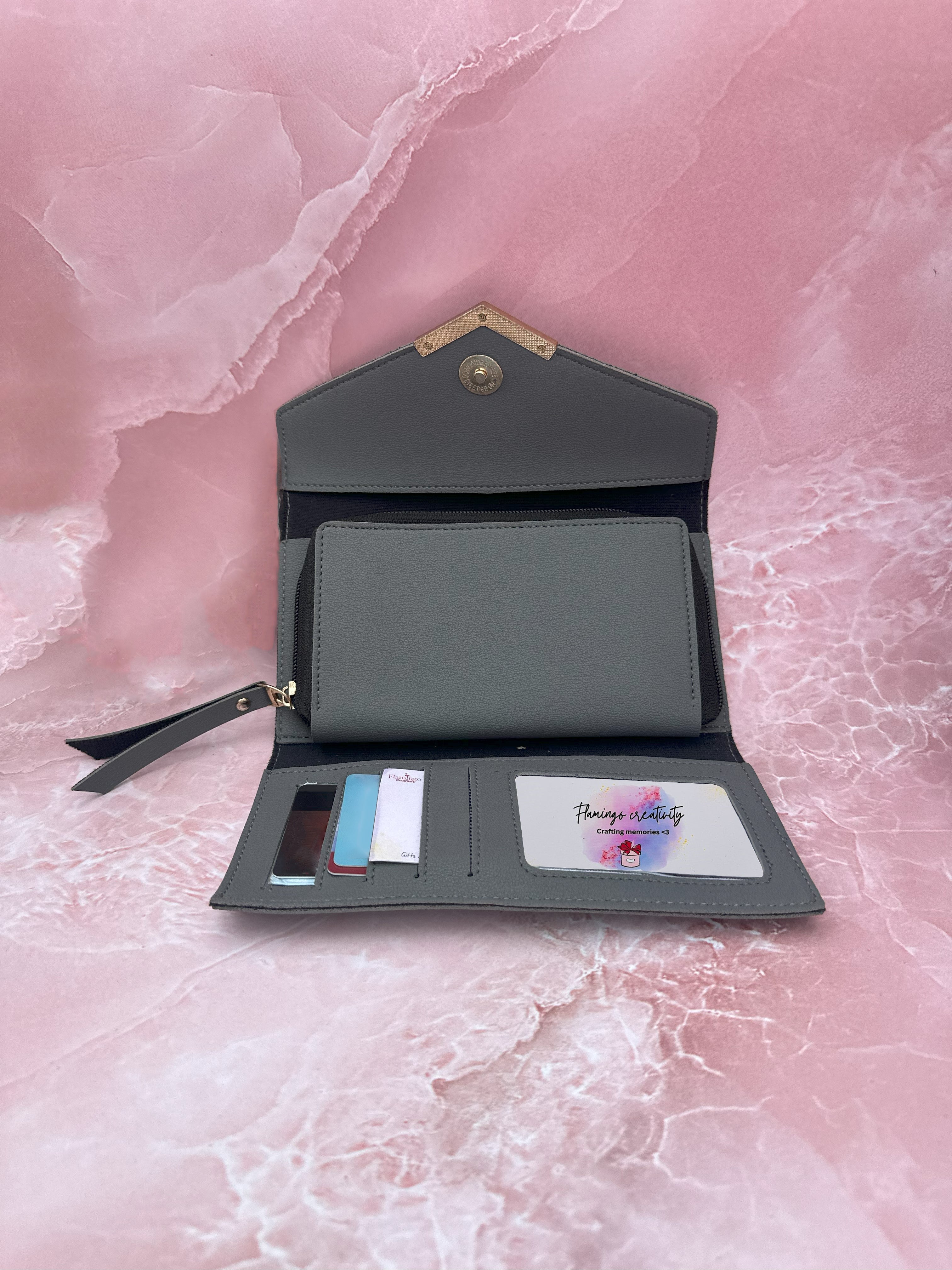 Wallet Adda Customized Gift Hampers for Her